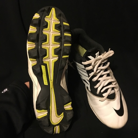 MEN’S 8.5 NIKE VAPOR SHARK FOOTBALL CLEATS - Picture 2 of 6